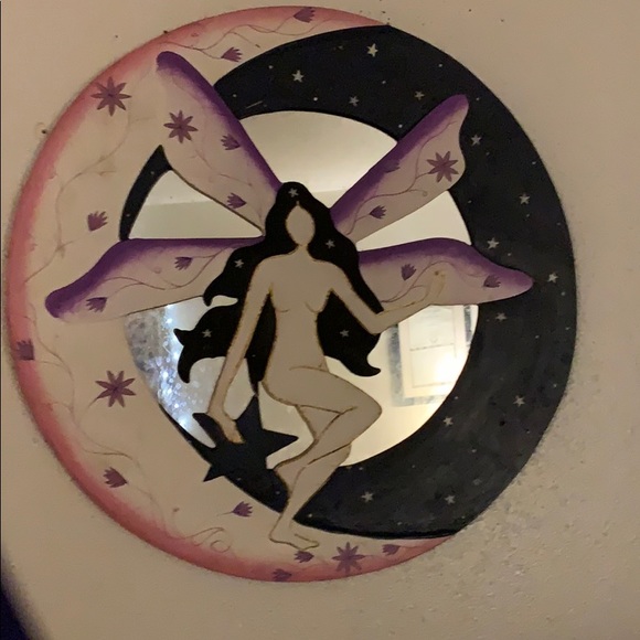🧚🏻♂️Fairy Mirror🧚🏻♂️ - Picture 2 of 4